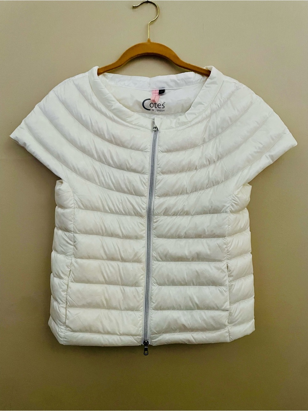 Cotes of London The St. Ives Short Sleeve Down Puffer Vest - Ivory XS